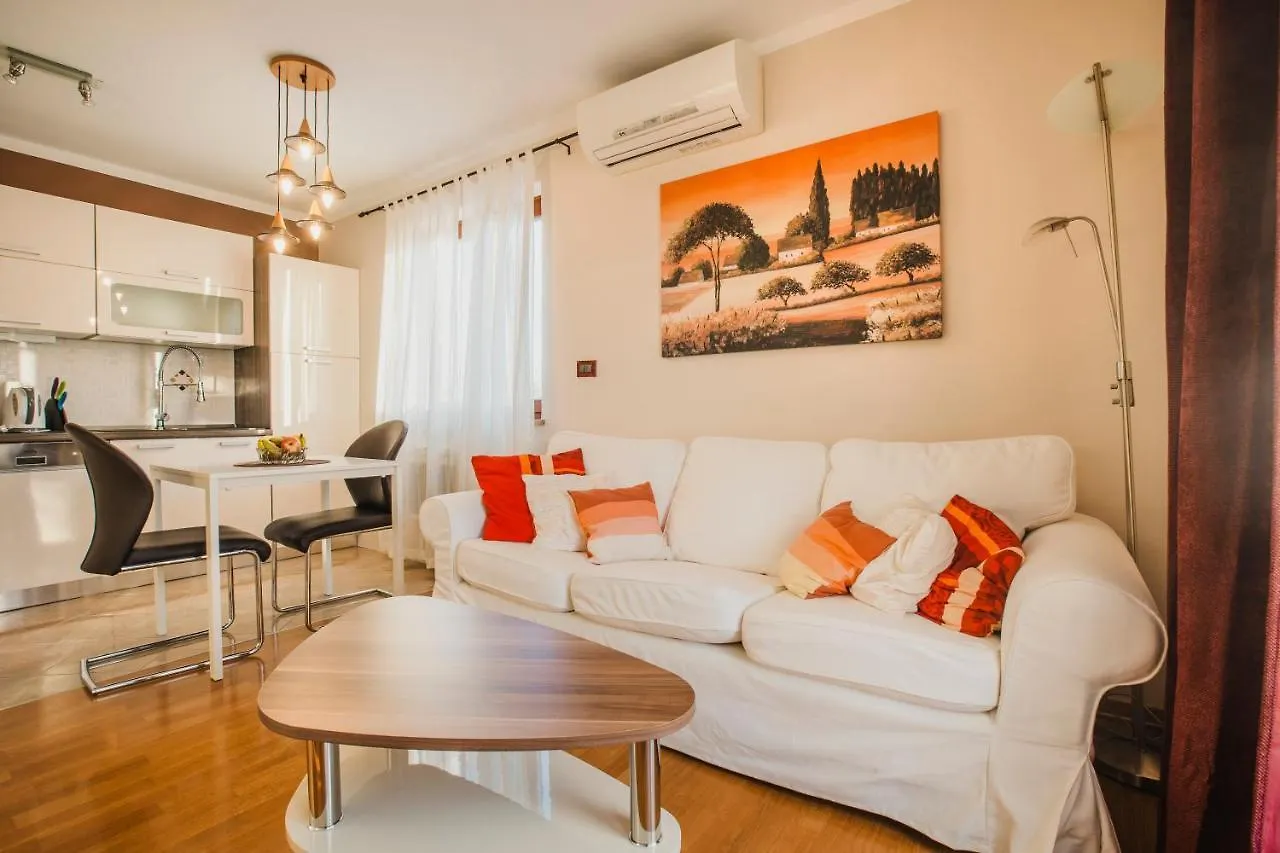Apartment Kovacic-Finida 乌马格 克罗地亚