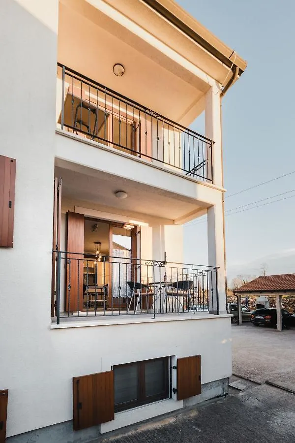 Apartment Kovacic-Finida 乌马格