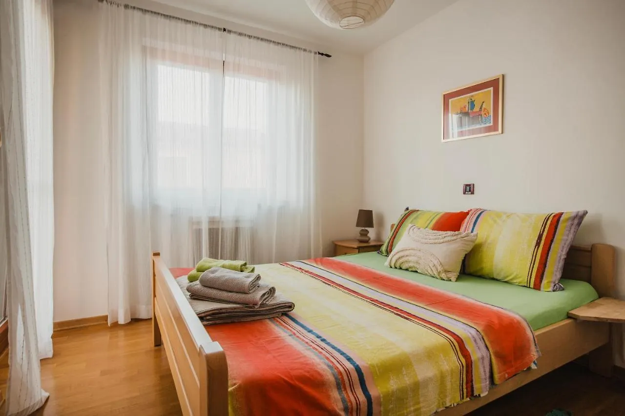 Apartment Kovacic-Finida 乌马格 克罗地亚